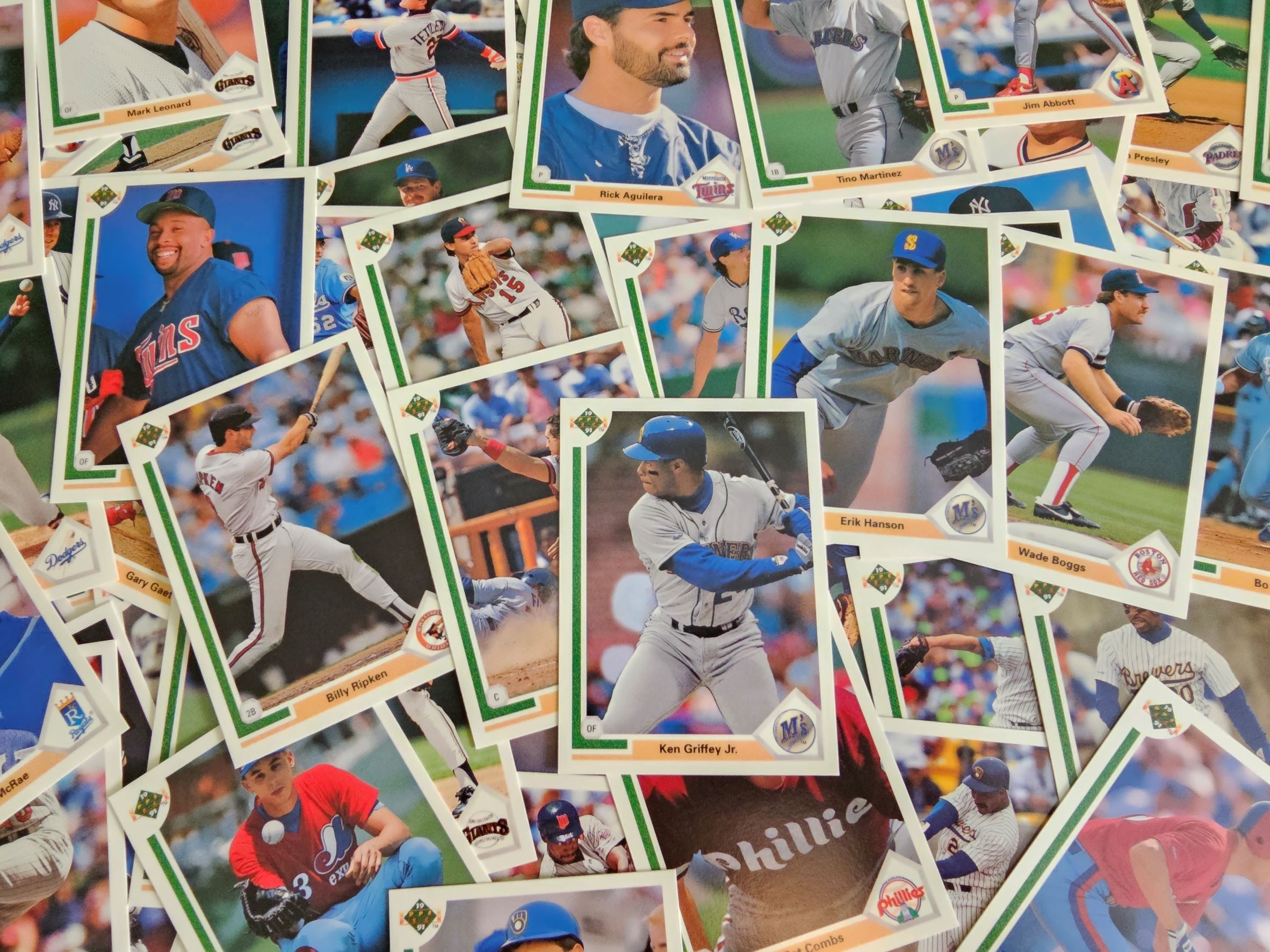 How to Properly Store a Baseball Card Collection