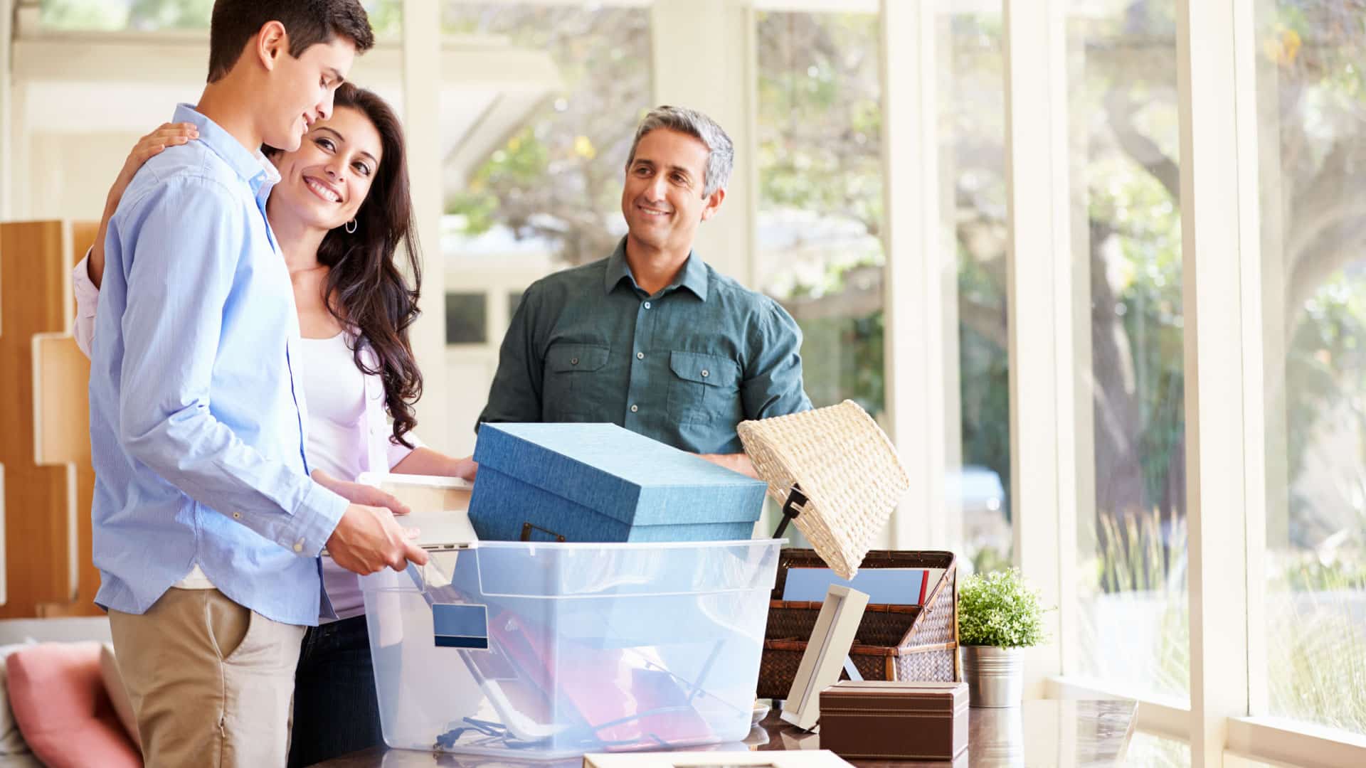 Move Out of the Dorms the Easy Way with Self Storage