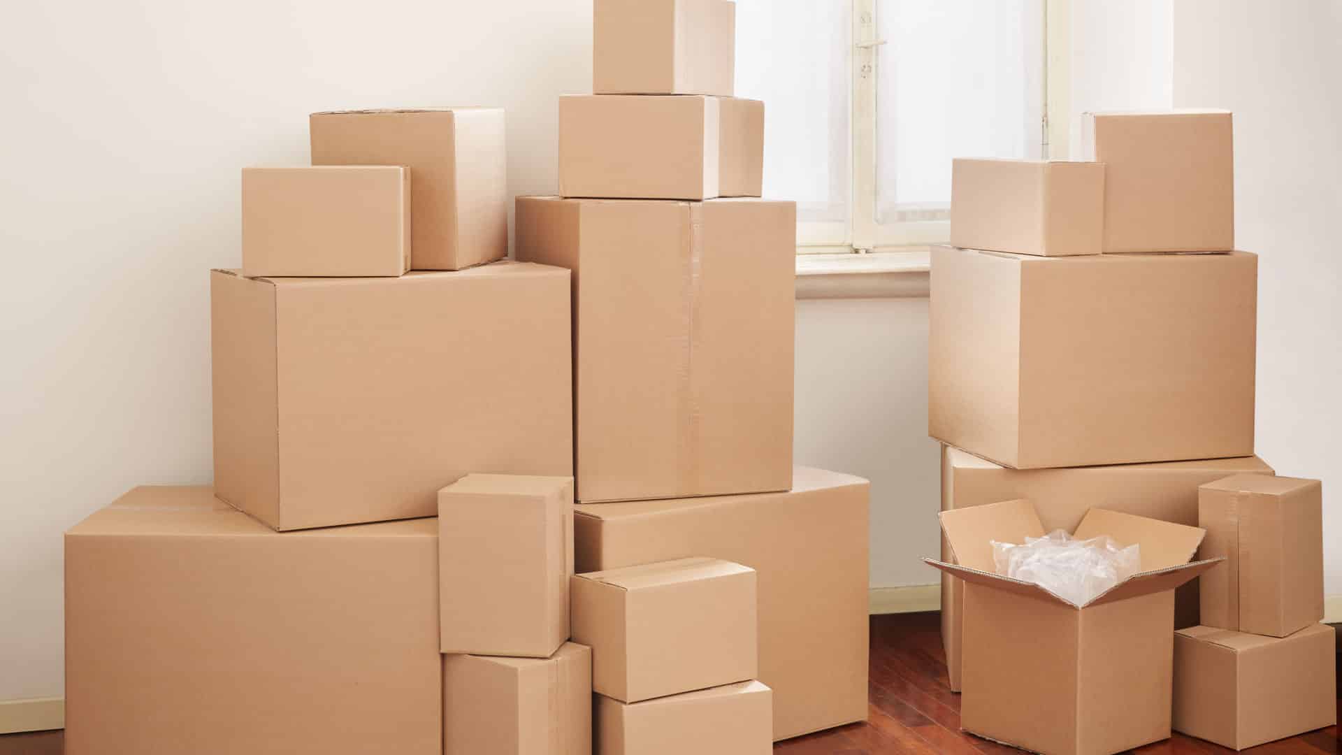 How Self Storage Can Help When You’re Between Leases