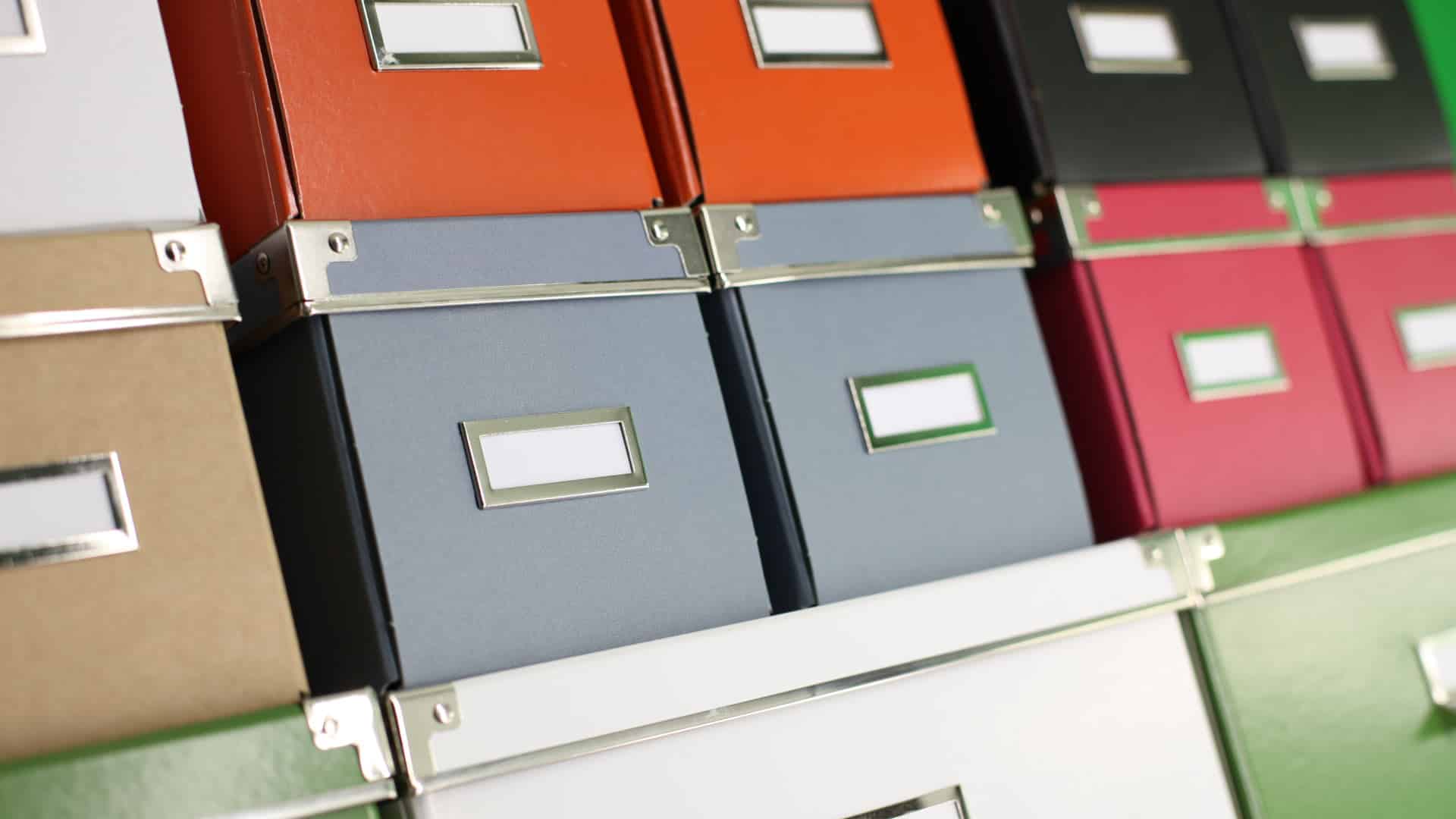 The Ultimate Guide to Decluttering & Home Organizing