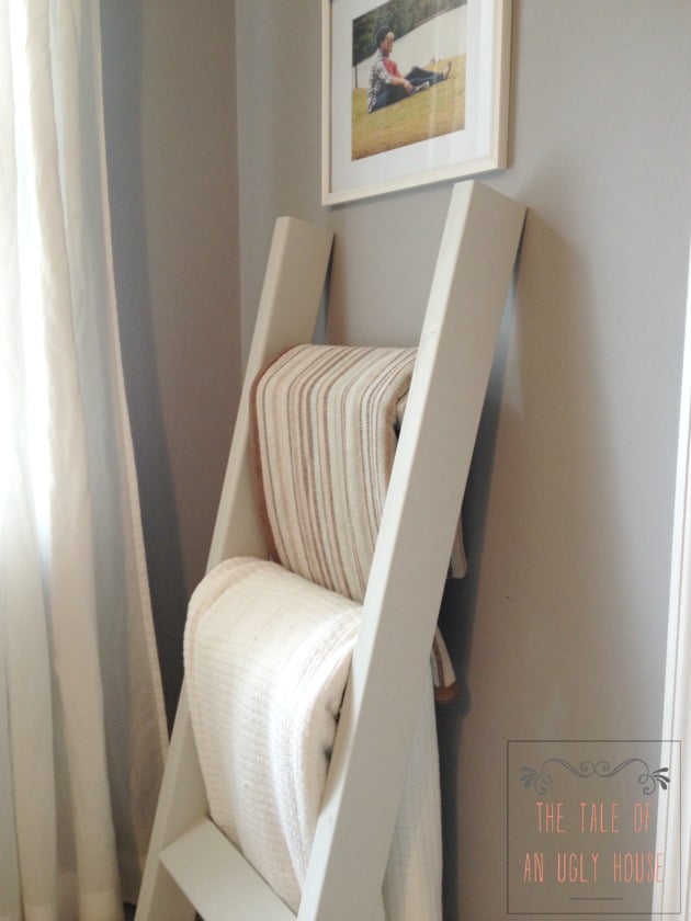 blankets on repurposed ladder
