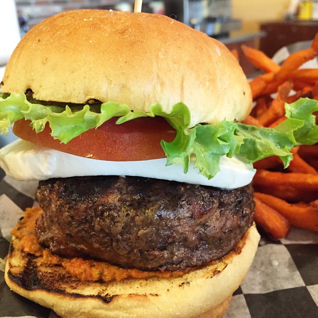 Gilbert's 17th St Grill