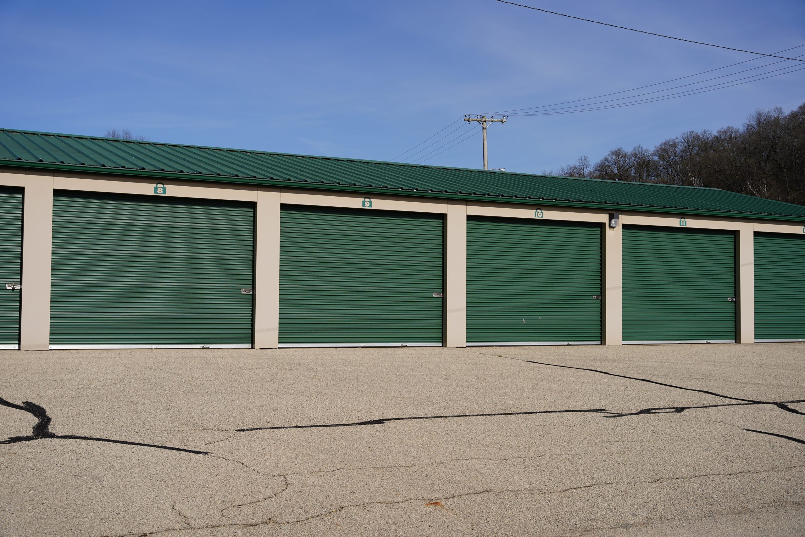 How Big is a 10×25 Storage Unit? A Complete Guide to What Can Fit in a 10×25 Storage Unit