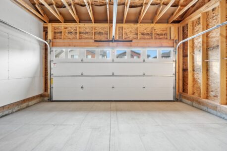 Garage vs Storage Unit: 5 Benefits of Self Storage