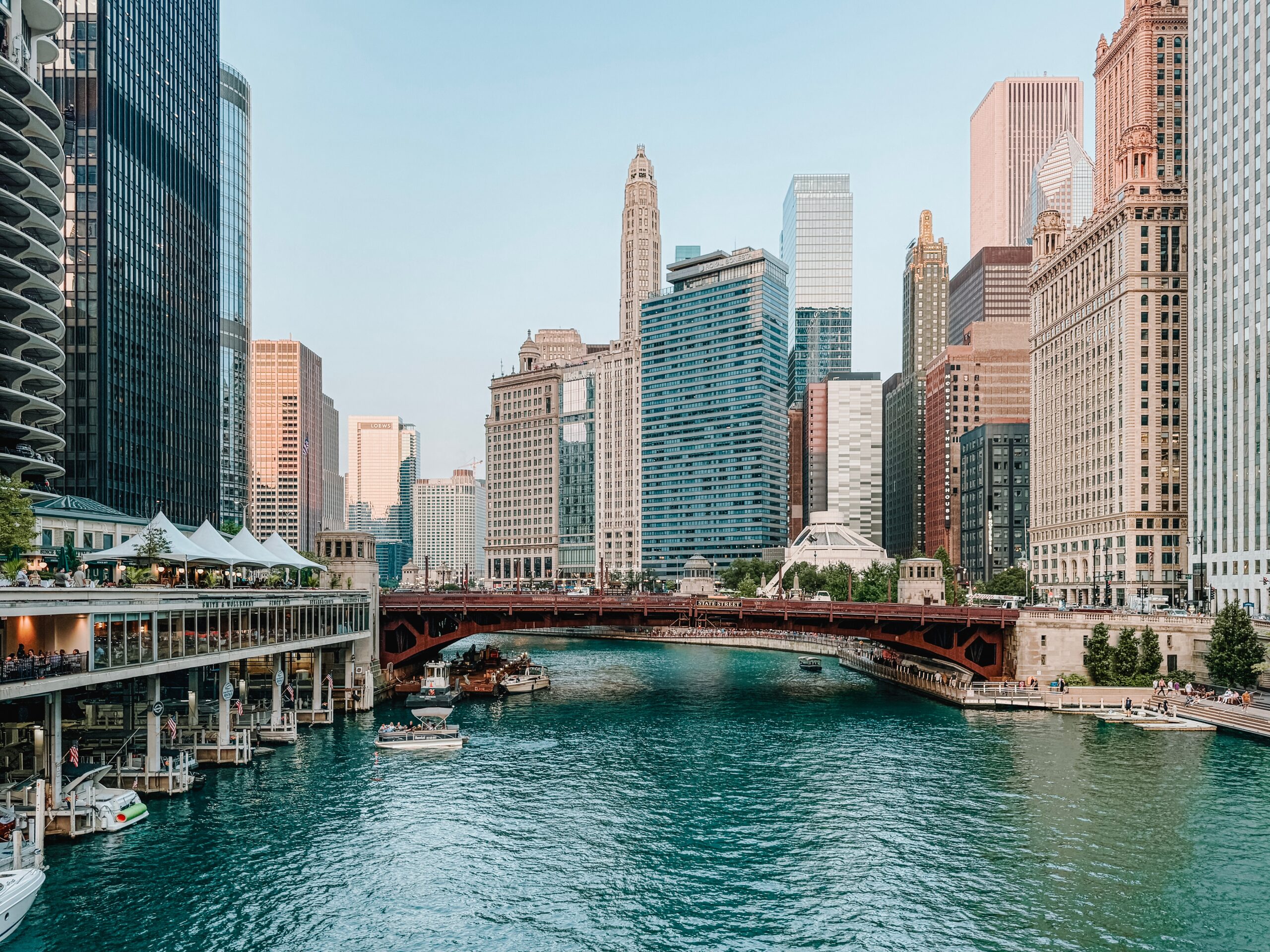 The Safest Neighborhoods in Chicago to Live a Secure Life